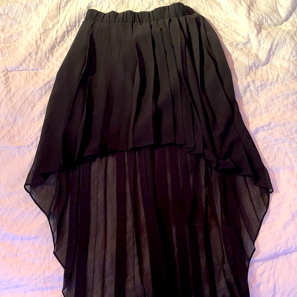 Black asymmetrical Bebe skirt